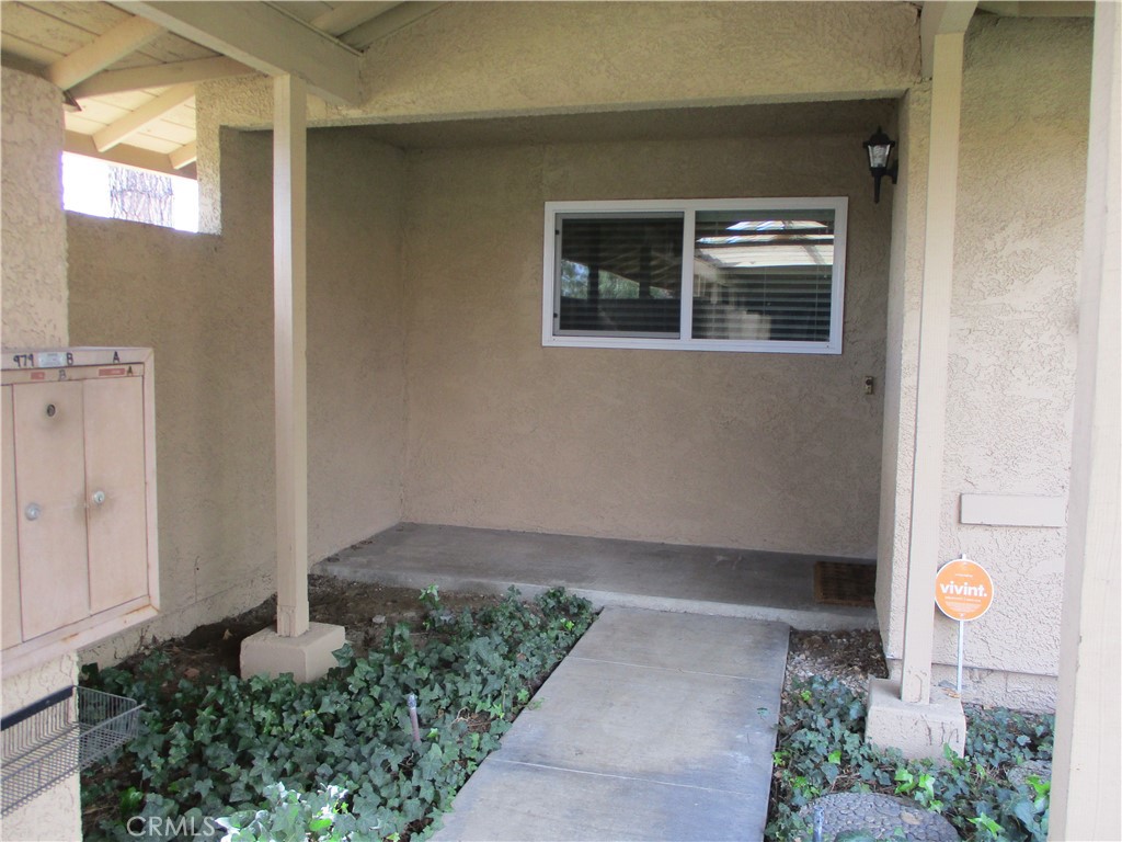 979 W Pine Street 27