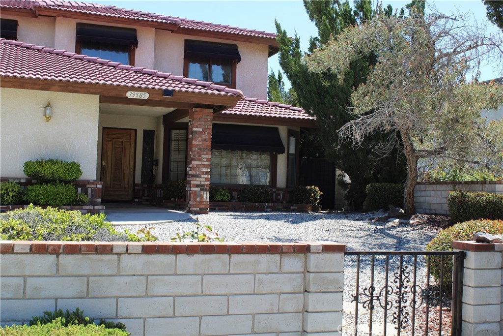 13585 Sierra Vista Drive