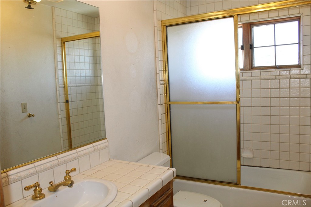 13585 Sierra Vista Drive