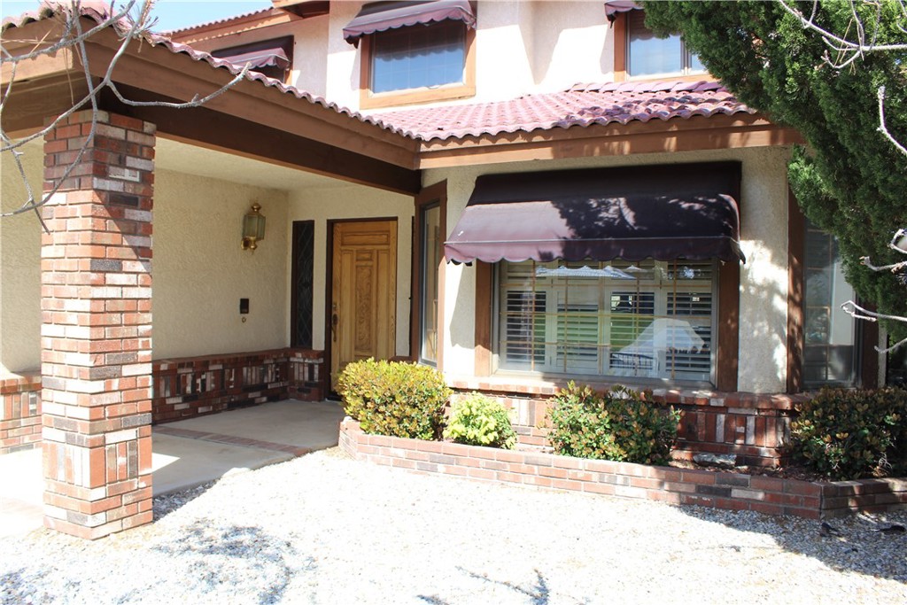 13585 Sierra Vista Drive