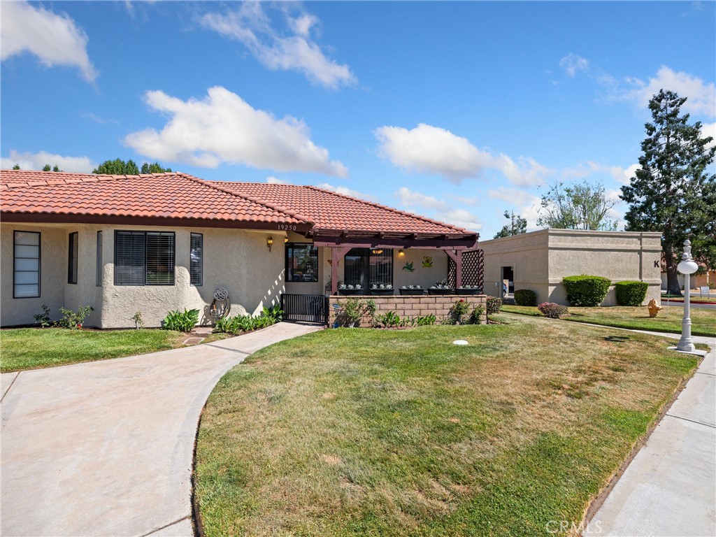 19250 Cottonwood Drive