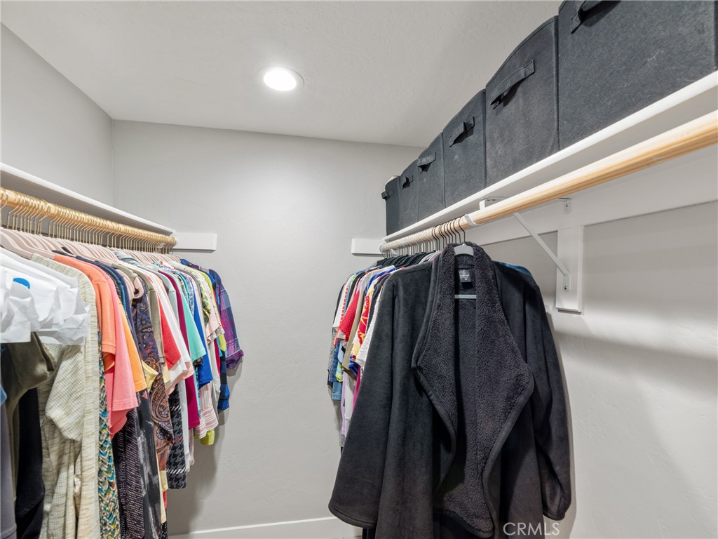 19250 Cottonwood Drive