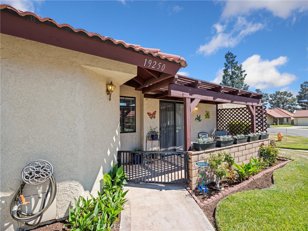 19250 Cottonwood Drive