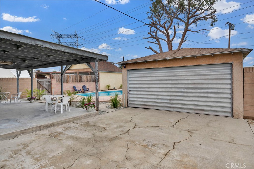 3903 Ashworth Street