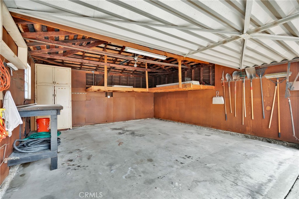 3903 Ashworth Street