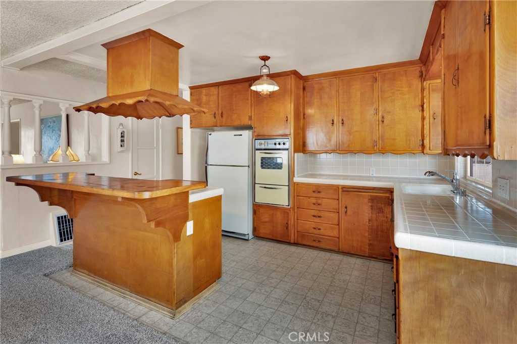 3903 Ashworth Street