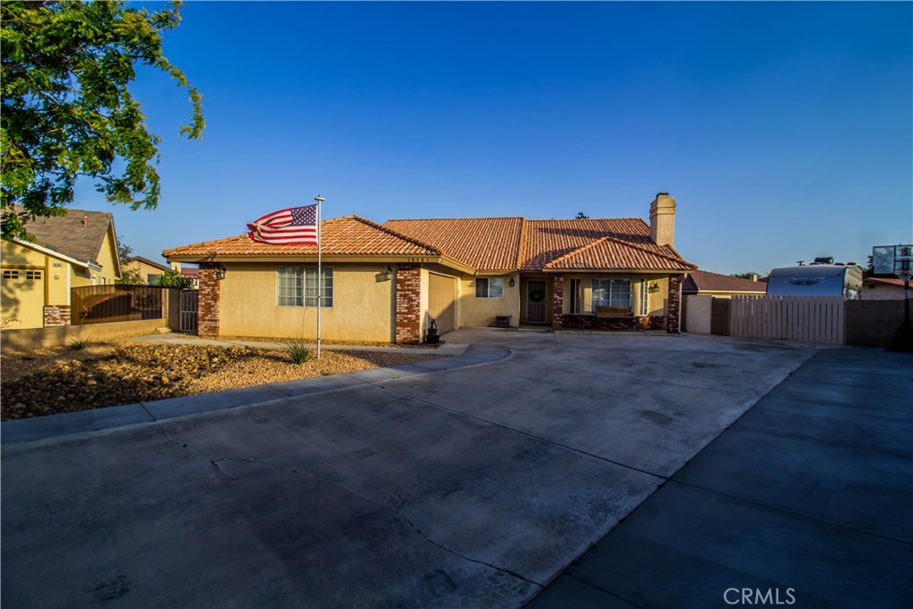 18385 Mead Lane
