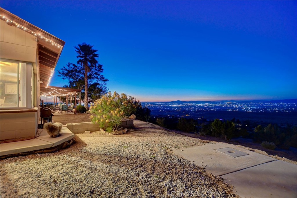 9138 Reposo Lane