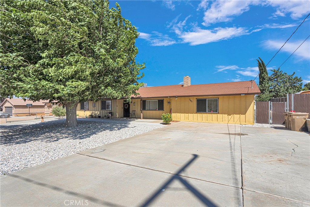 9445 Grapefruit Avenue