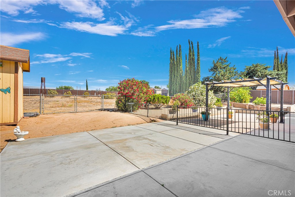 9445 Grapefruit Avenue