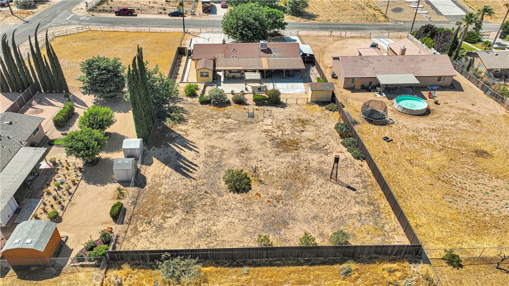 9445 Grapefruit Avenue