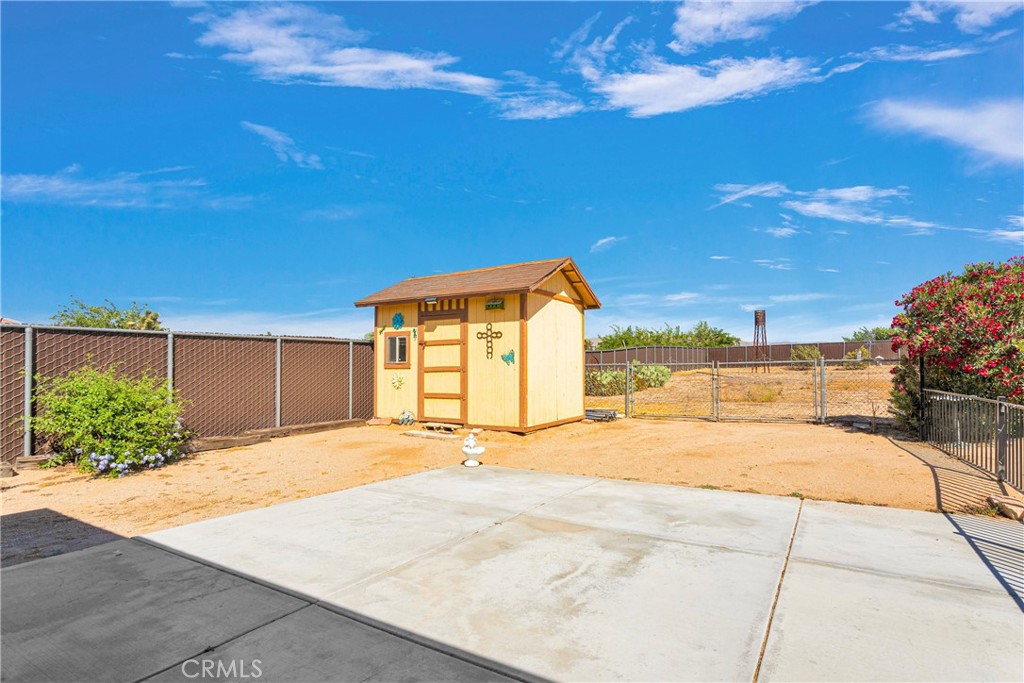 9445 Grapefruit Avenue