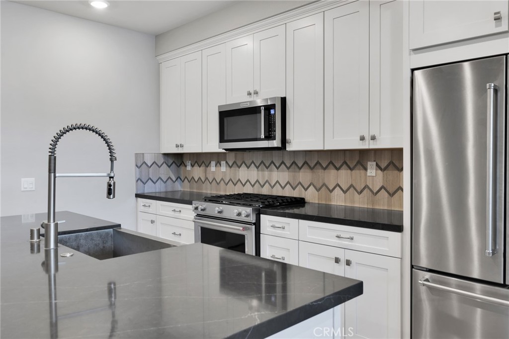 19233 Tideline Court