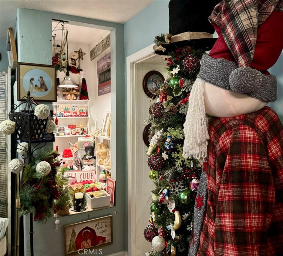 19270 National Trails