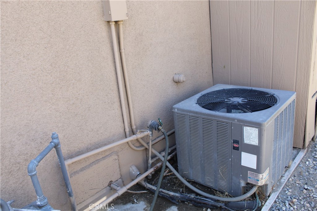 19270 National Trails