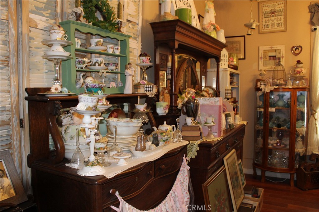 19270 National Trails