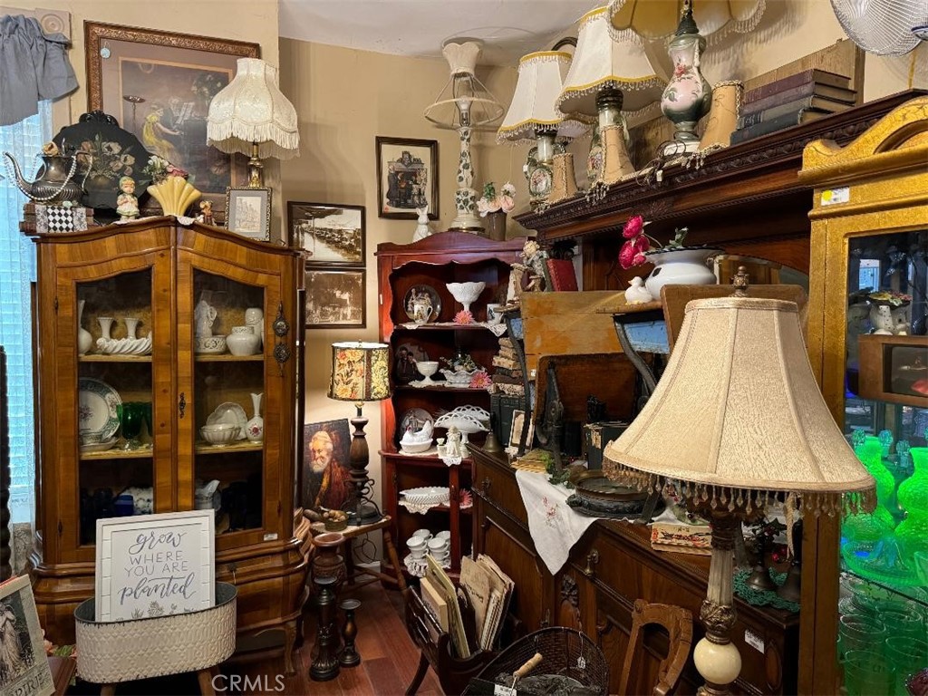 19270 National Trails