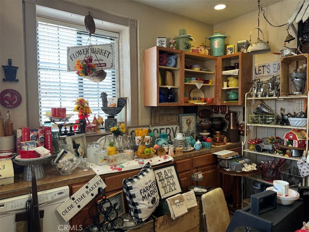 19270 National Trails