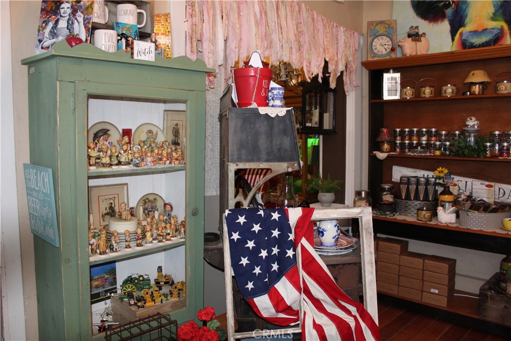 19270 National Trails