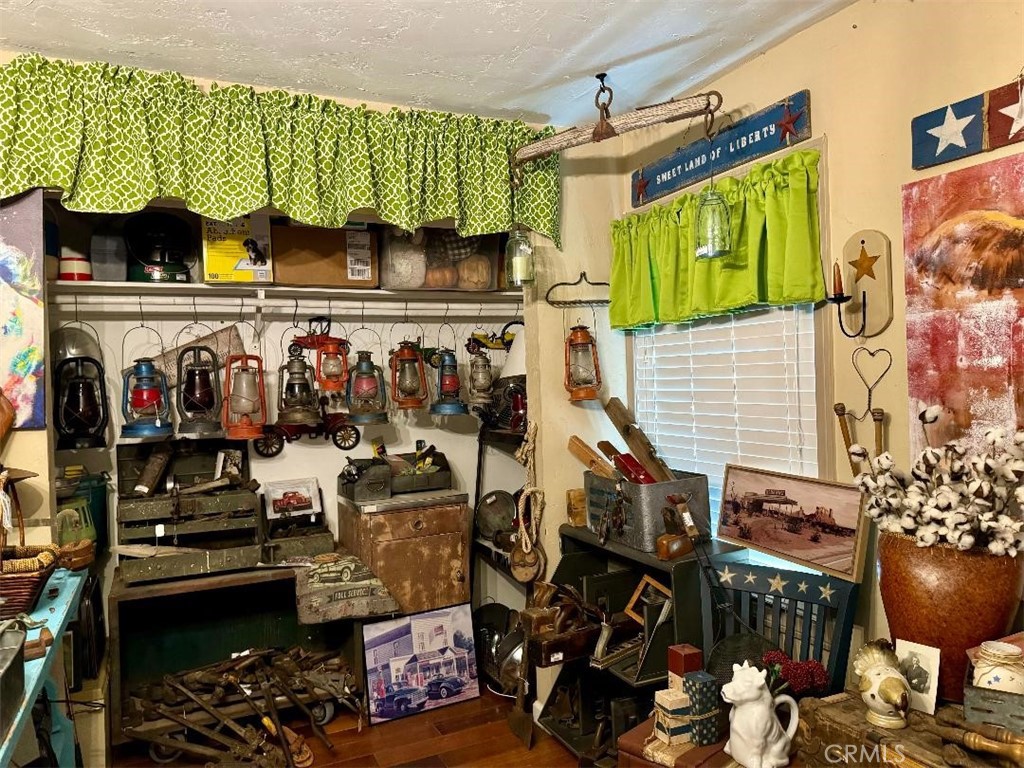 19270 National Trails