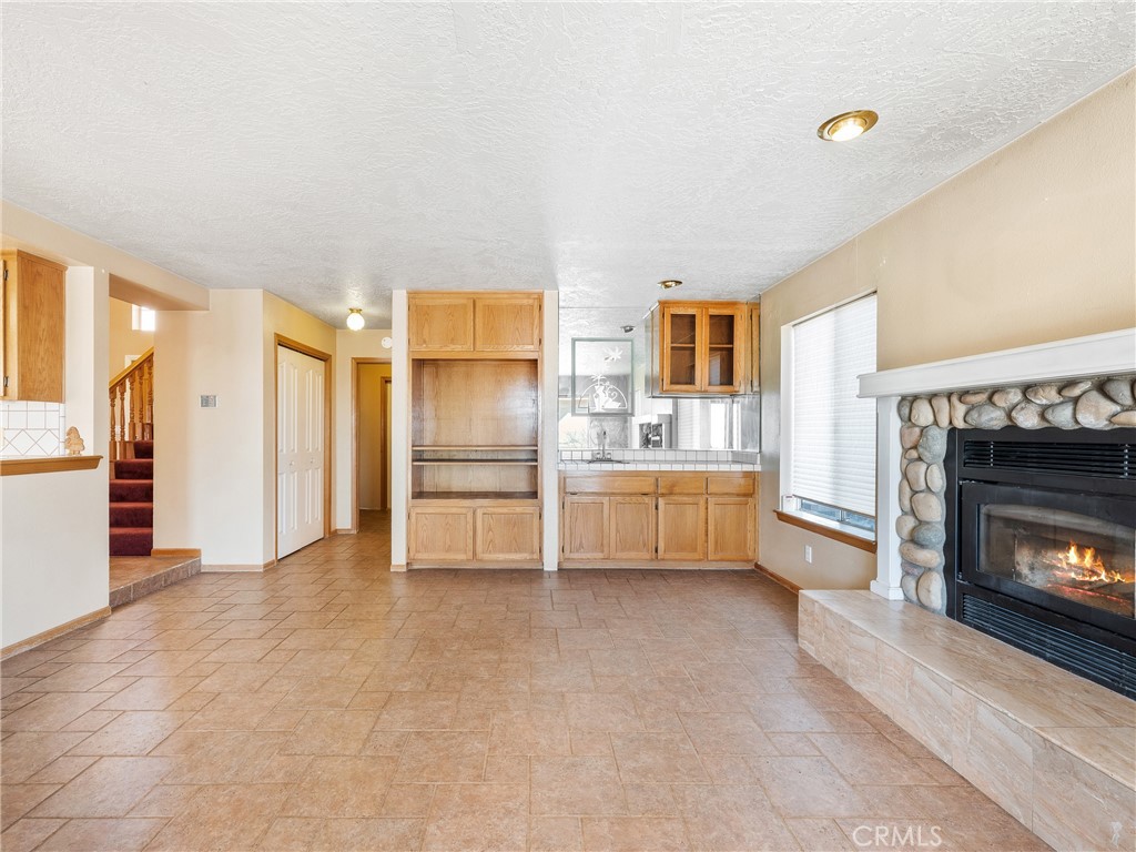 8187 Anaconda Avenue