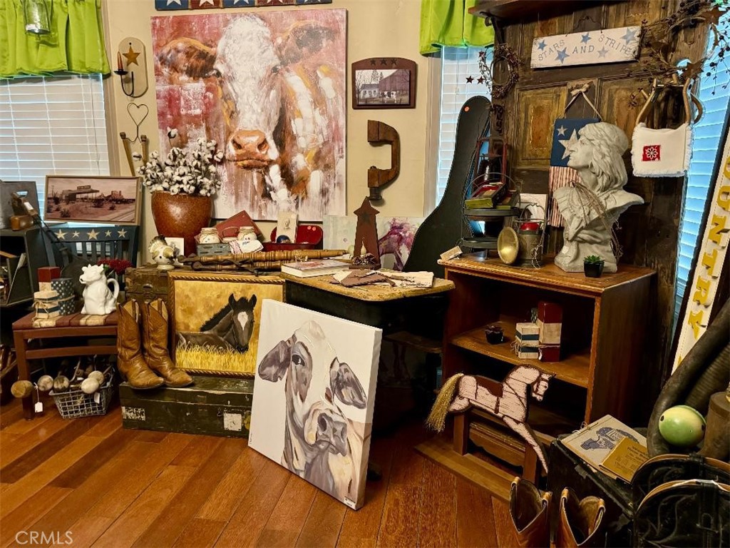 19270 National Trails