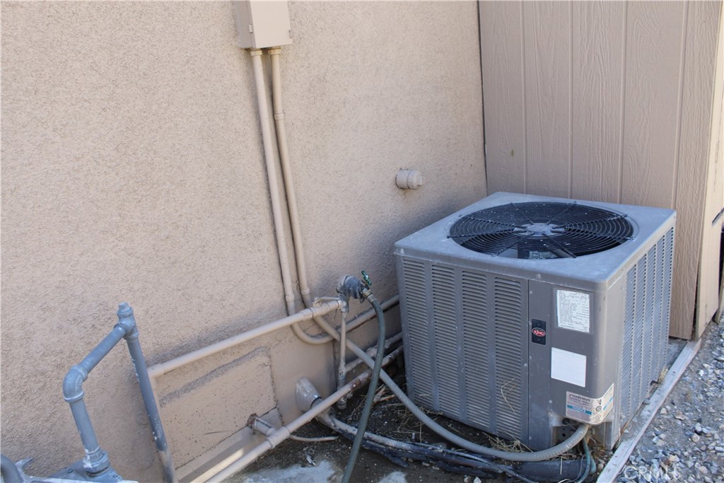 19270 National Trails