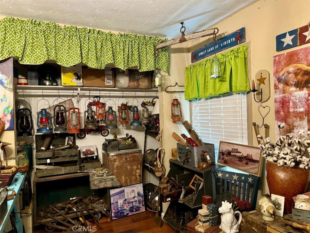 19270 National Trails