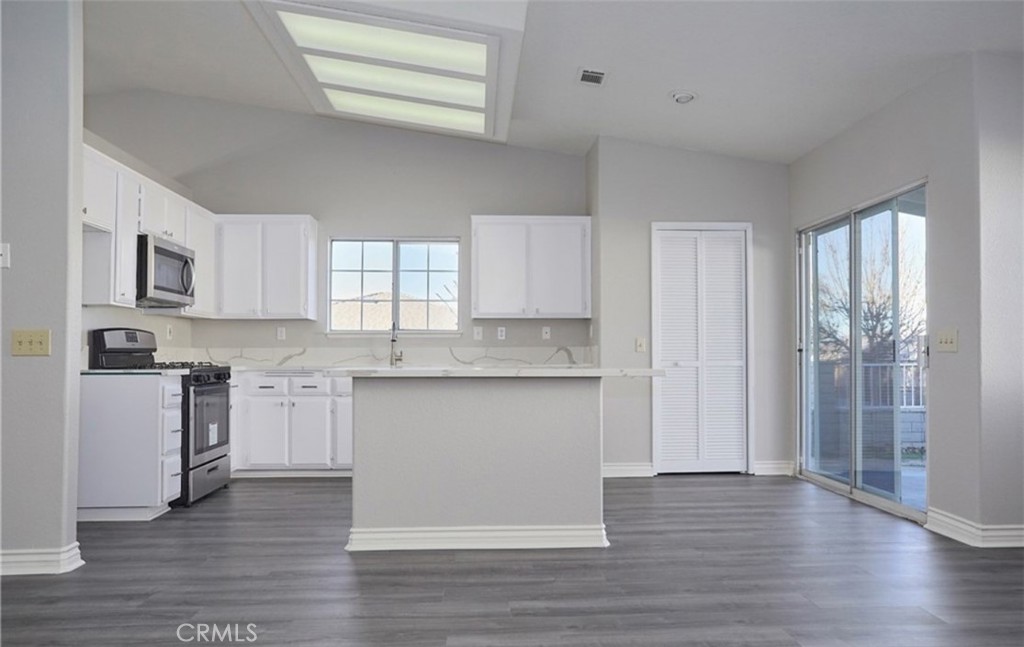 13045 Autumn Leaves Avenue