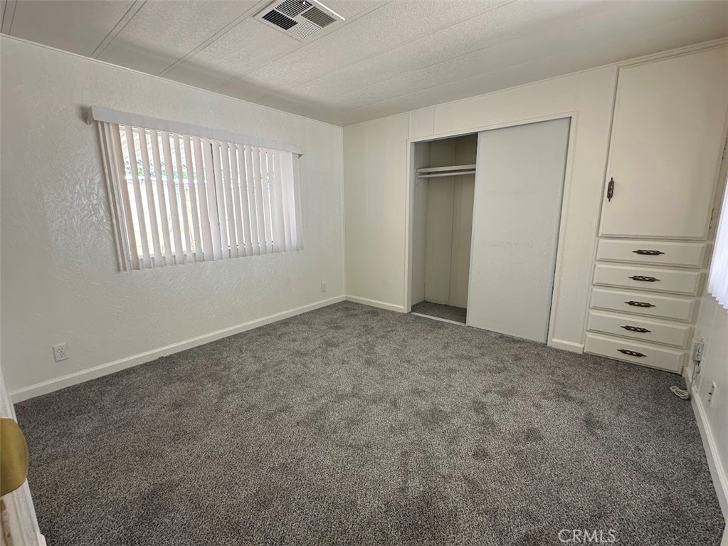 15252 Seneca Road 207