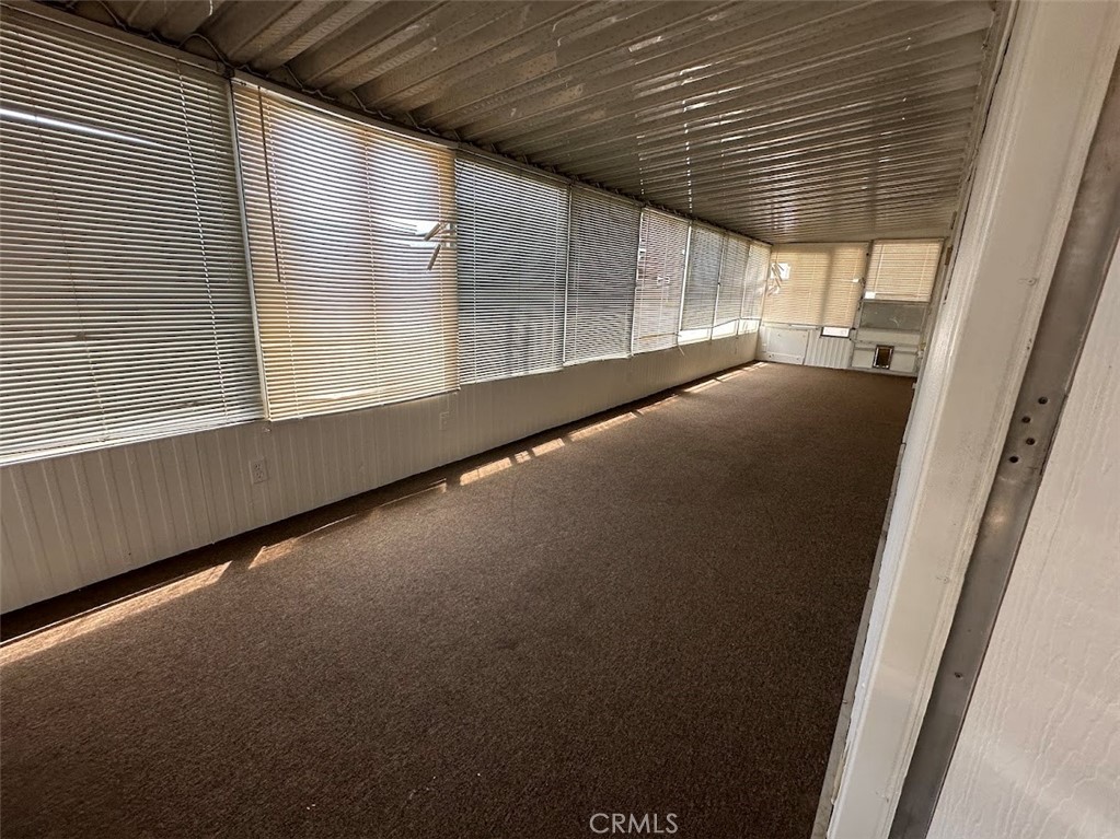 15252 Seneca Road 207