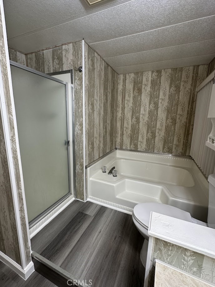 15252 Seneca Road 207