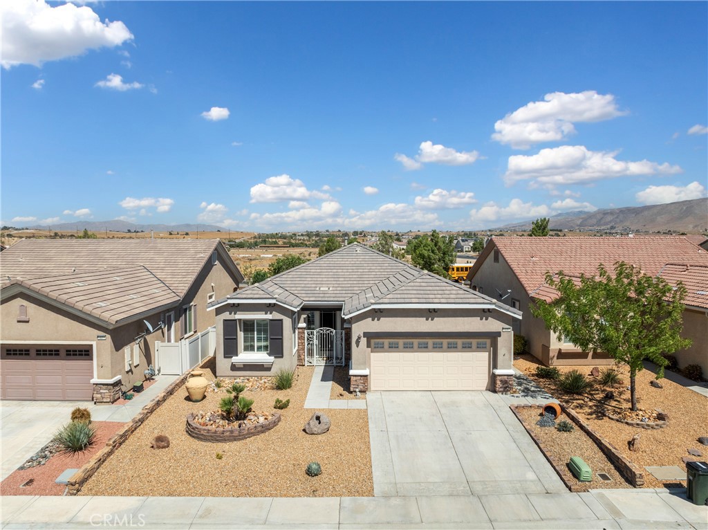 10387 Glen Oaks Lane