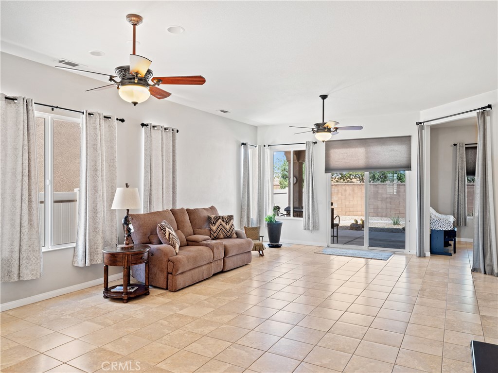 10387 Glen Oaks Lane