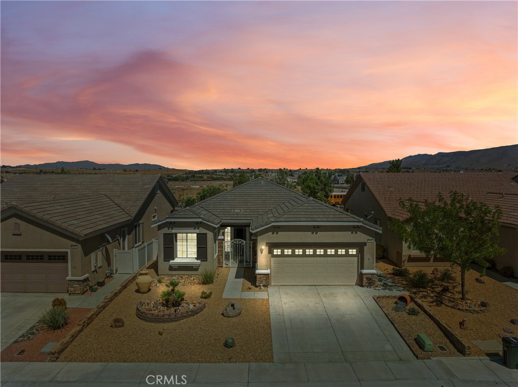 10387 Glen Oaks Lane