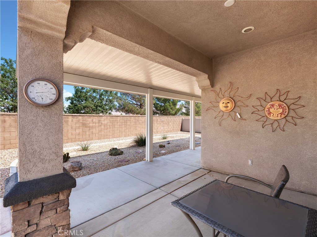 10387 Glen Oaks Lane