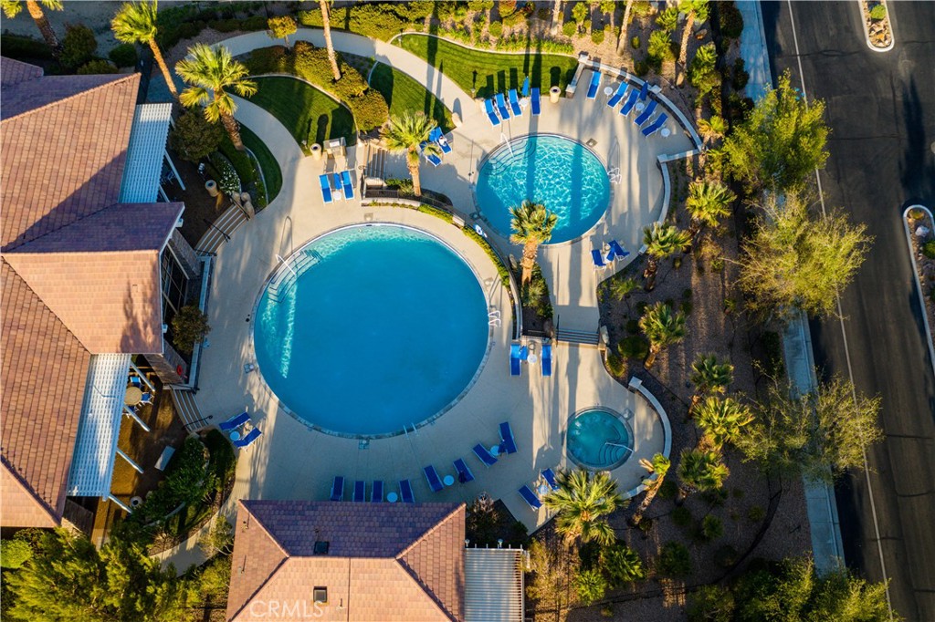 10387 Glen Oaks Lane