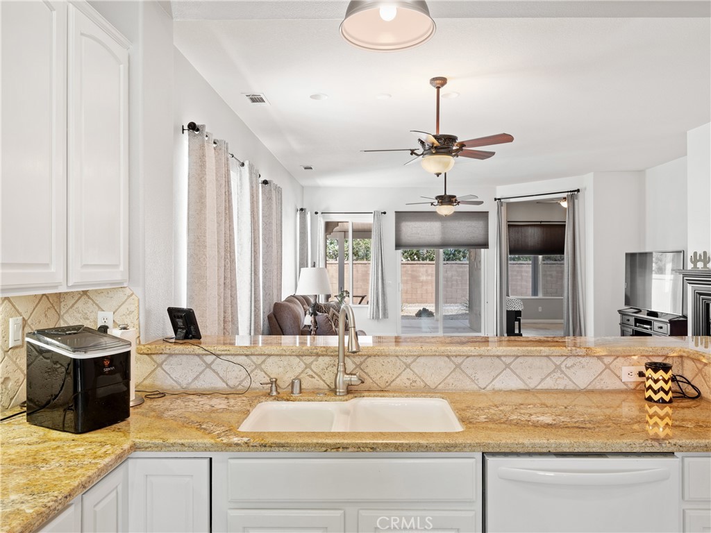 10387 Glen Oaks Lane