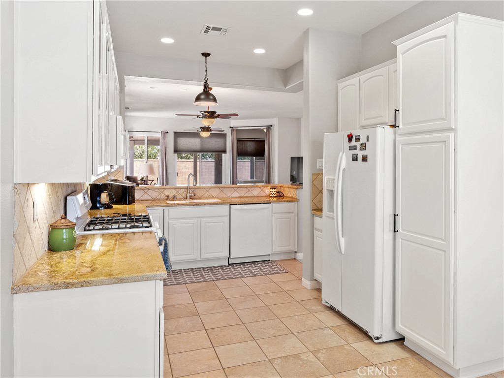 10387 Glen Oaks Lane