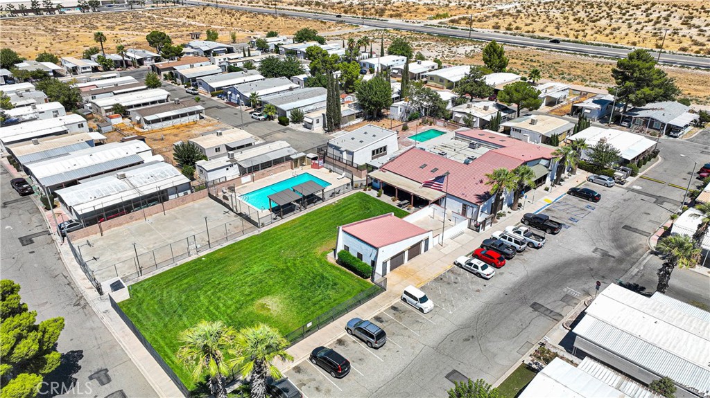 15252 Seneca Road 33