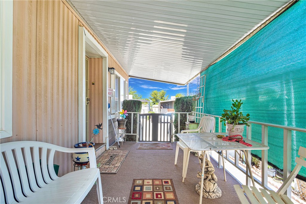 15252 Seneca Road 33