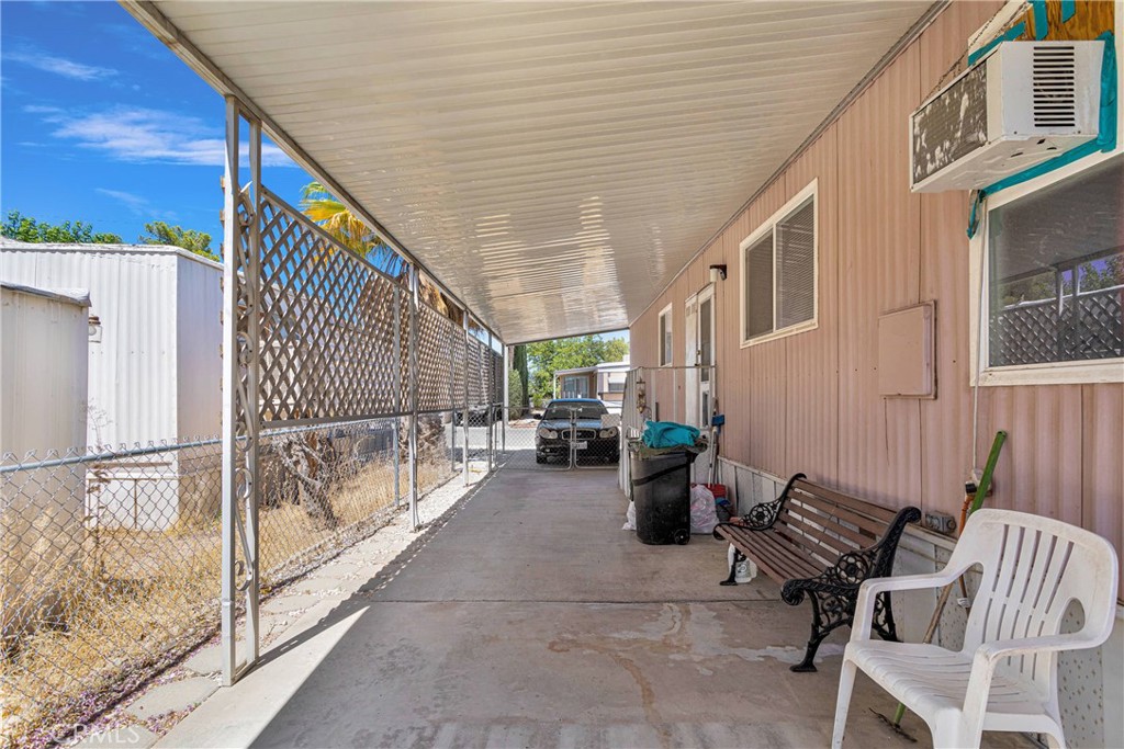 15252 Seneca Road 33