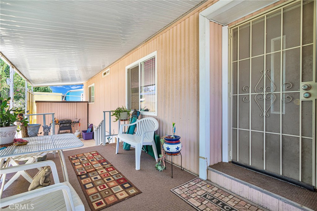 15252 Seneca Road 33