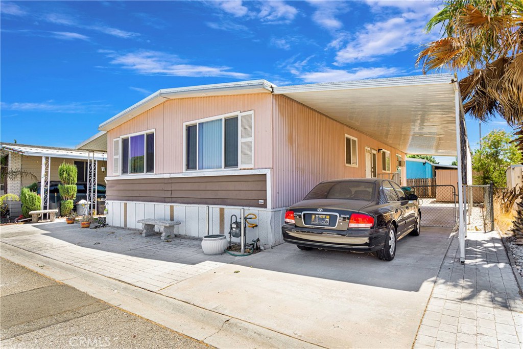 15252 Seneca Road 33