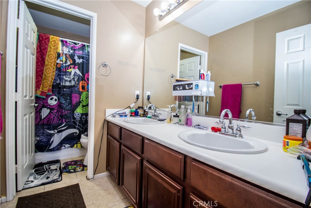 13477 Granite Peak Lane