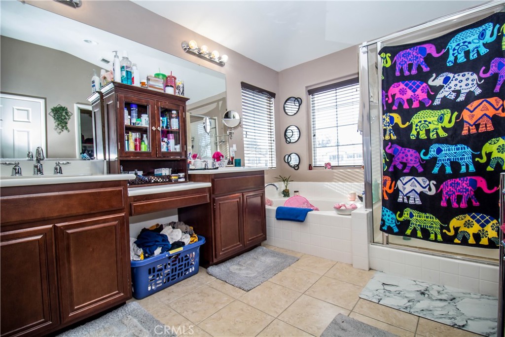 13477 Granite Peak Lane