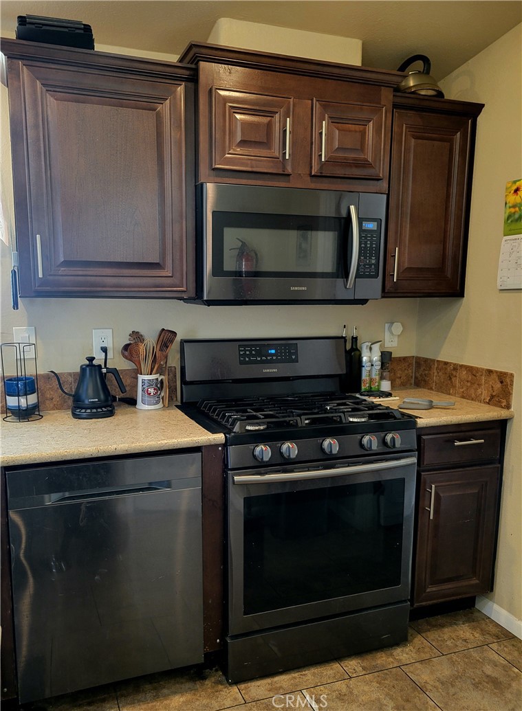 21621 Sandia Road 126