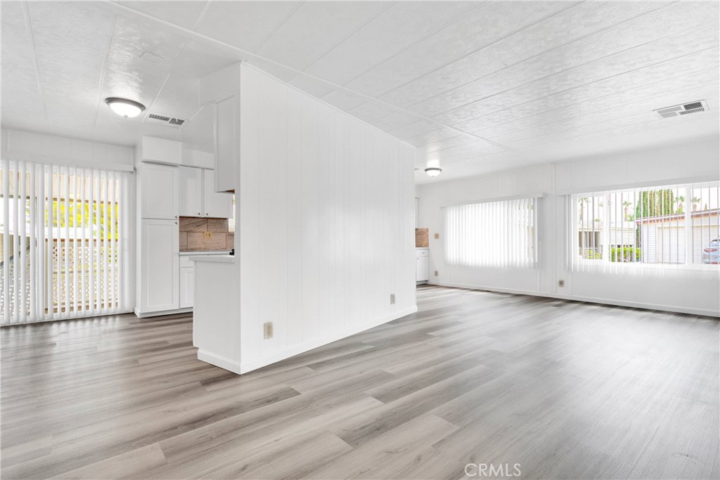 15252 Seneca Road 236