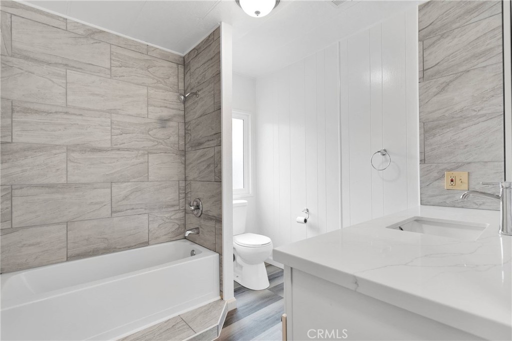 15252 Seneca Road 236