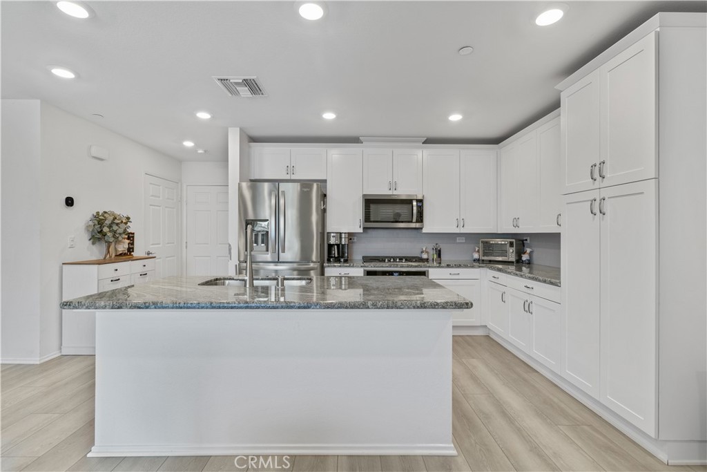 7155 Citrus Avenue 446